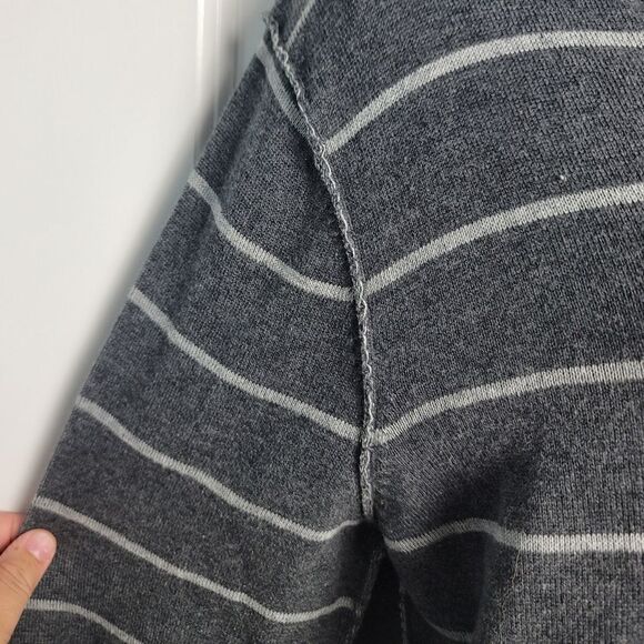 NWT- CALVIN KLEIN JEANS Long Sleeve Top - Picture 3 of 10